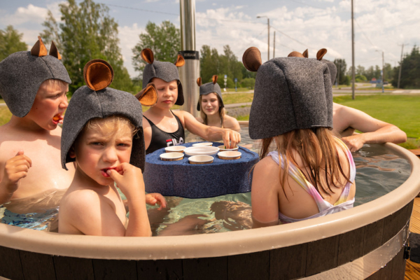 Bain Nordique Family L 6-8 places