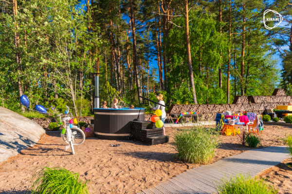 Family L - 8 personnes - Bain nordique familial